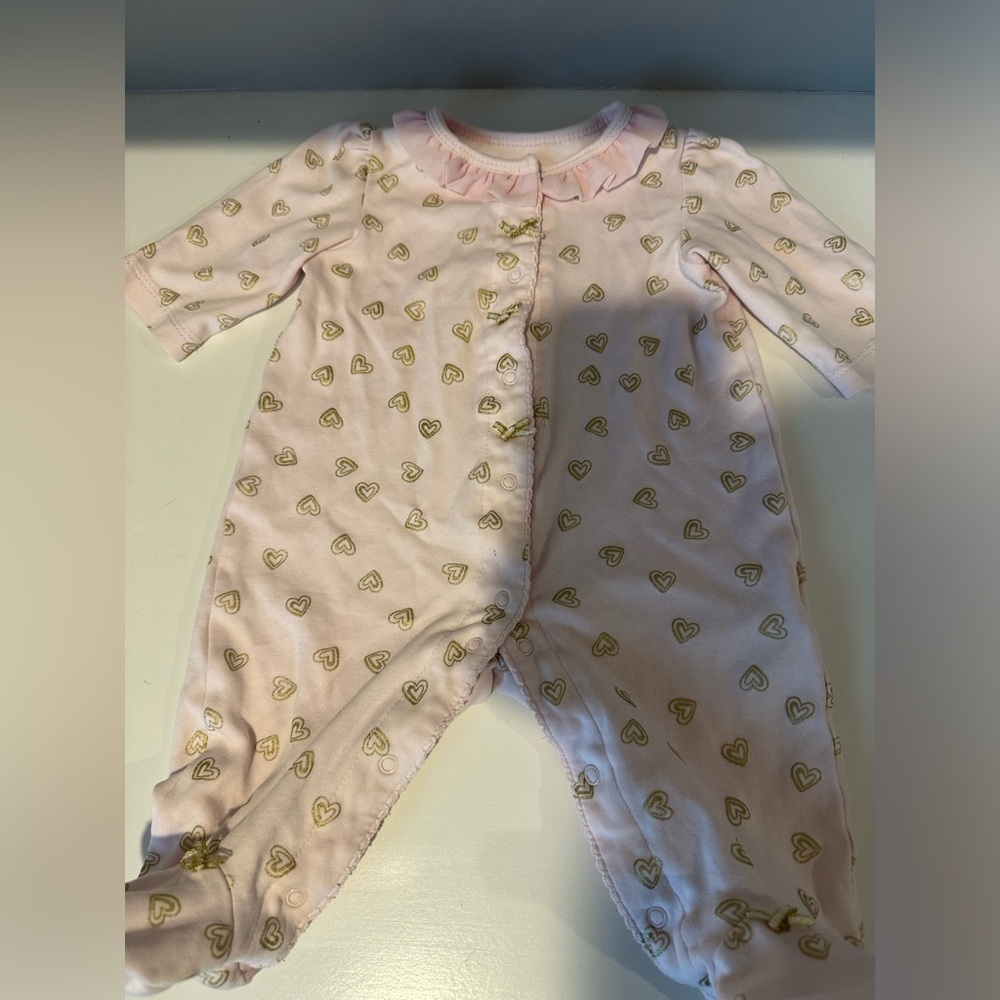 Little Me Light Pink Baby Girl Gold Hearts Footed Sleeper Onesie Pajamas Size 3M